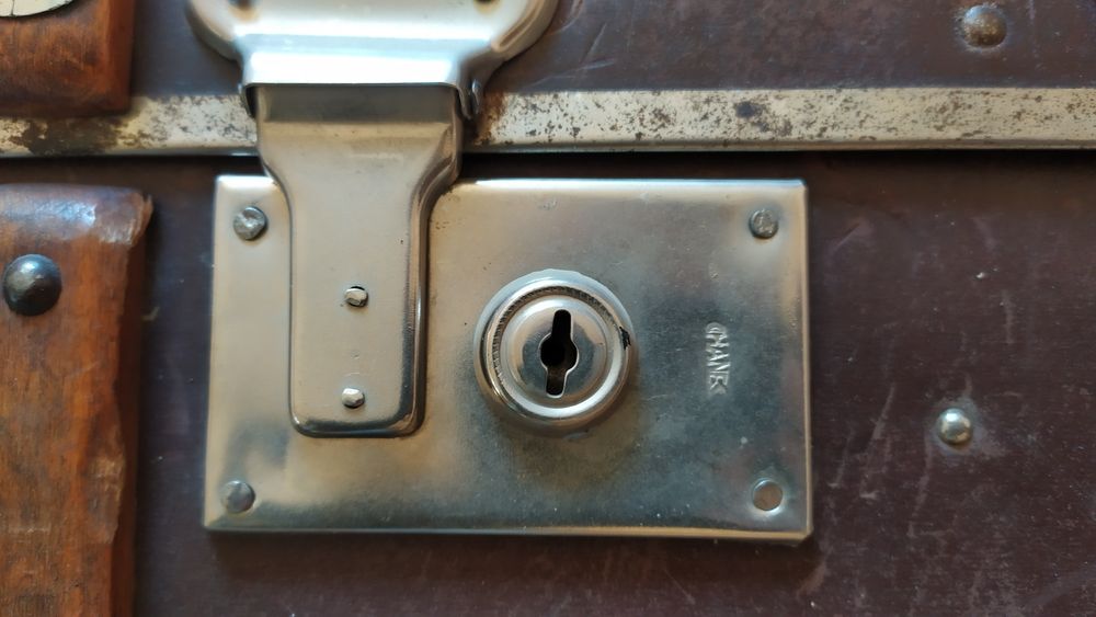 Стар куфар "Туристъ"