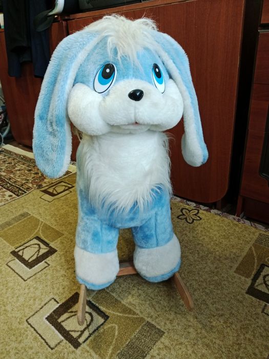 Продам собачку-качалку для детей б/у цена13000тенге,есть неболшой торг