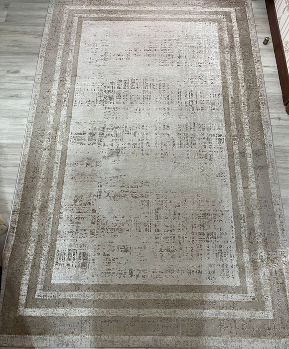 Ковер в отличном состоянии Турция размер 150*230