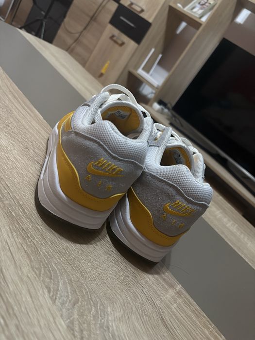 Nike Air Max 1 Essential