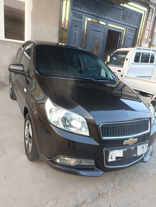 Nexia R3 сотилади