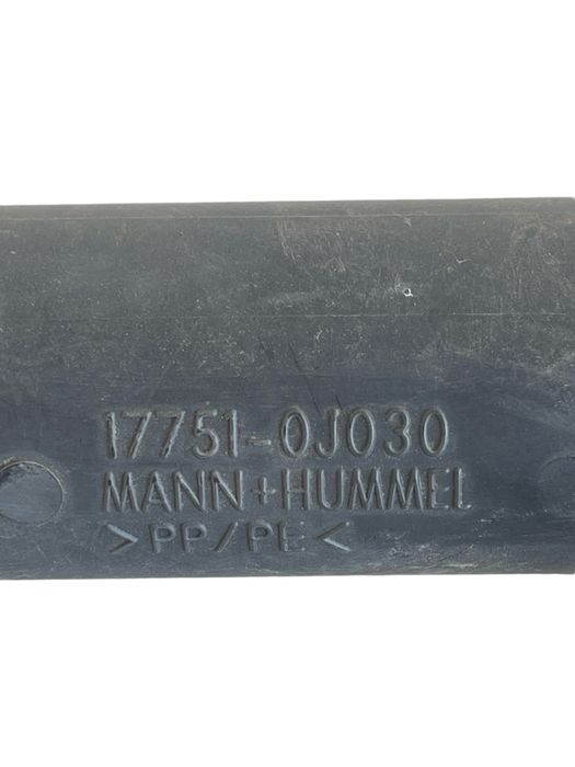 Furtun admisie aer TOYOTA YARIS _P9_ 2005 - > 17751-0J030