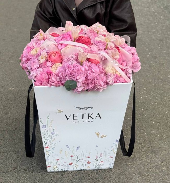 Живые цветы букет от магазина Vetka