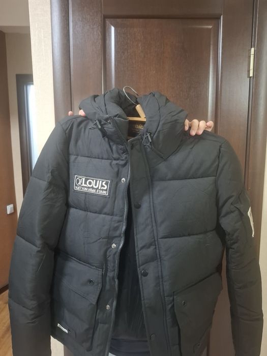 Продам куртку зимнию мужскую