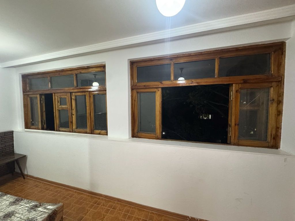 Продается Квартира 3 комнатная кирпичная