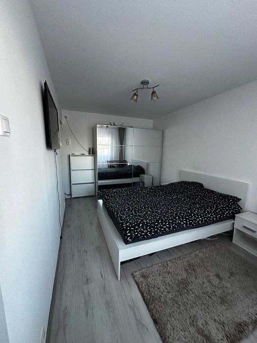 Inchiriez apartament cu o camera, zona Calea Buziasului