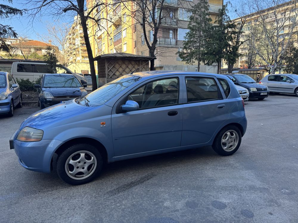 Автомобил Деу калос