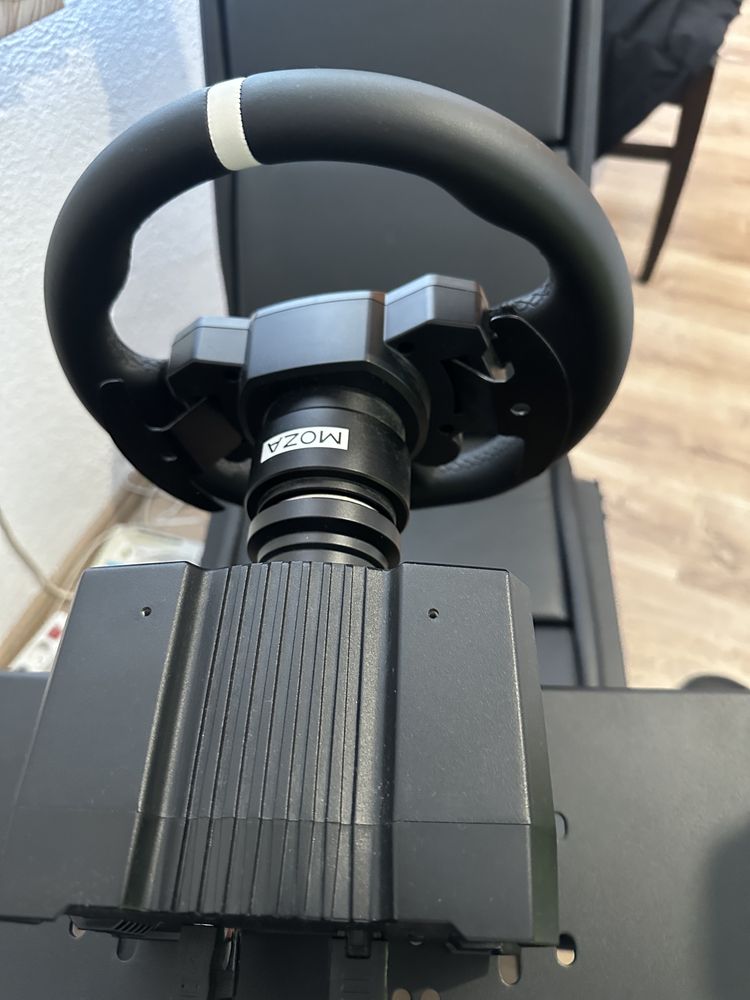 Moza R5 + R5 performance kit