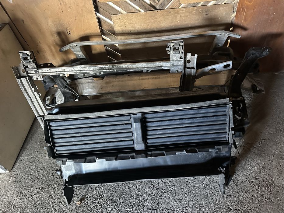 Предница за Мини Купър Клубмен Mini Clubman 2017 F 54