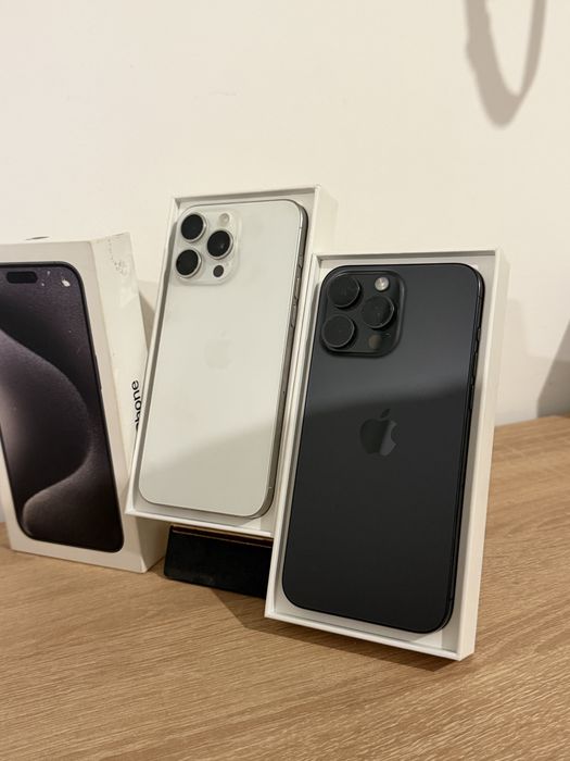 Vand iphone 15 pro max 256 impecabile