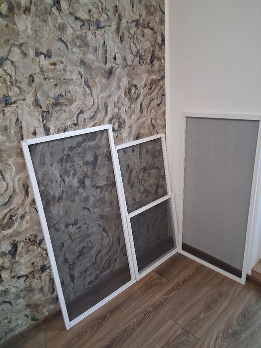 Site /plase țânțari la comanda