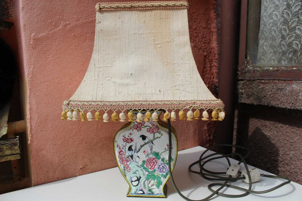 Lampa CANTON ENAMEL - BEIJING - CHINA, Famille Rose, lucrata manual