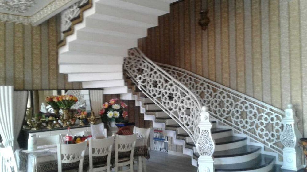 Сдается в аренду евро-дом
Глинка Гаи
4,5 соток, 3 уровня, 7 комнат.