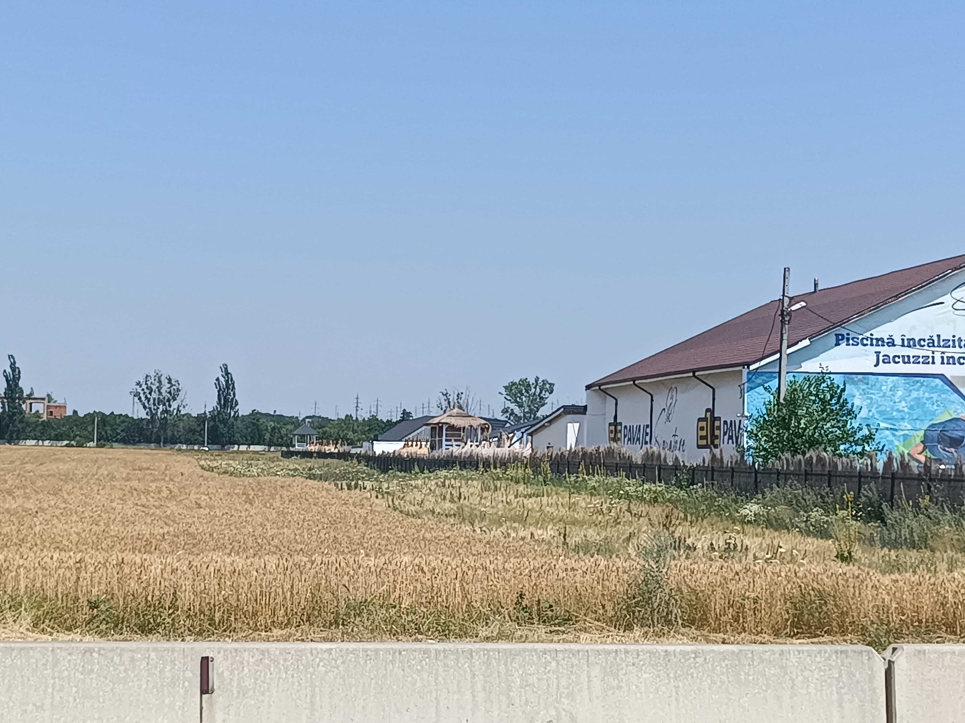 Teren intravilan Săvinești 13200 mp la DN