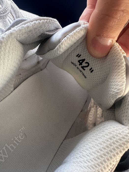 Off white Be Right Back