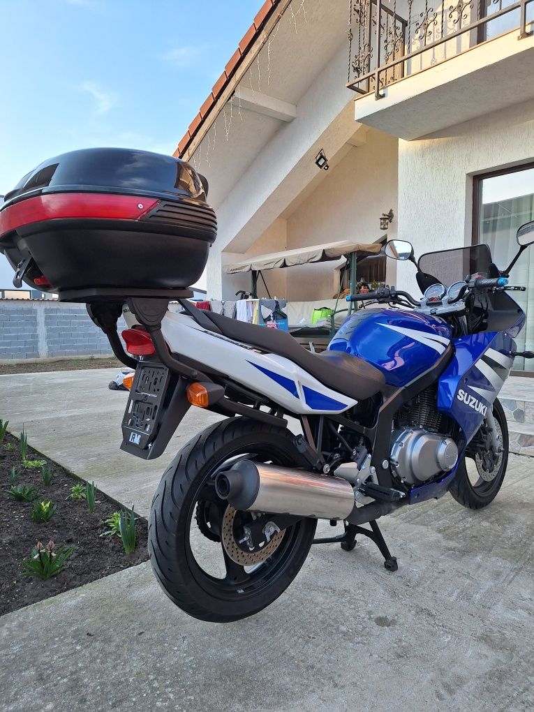 Motocicleta Suzuki GS 500F