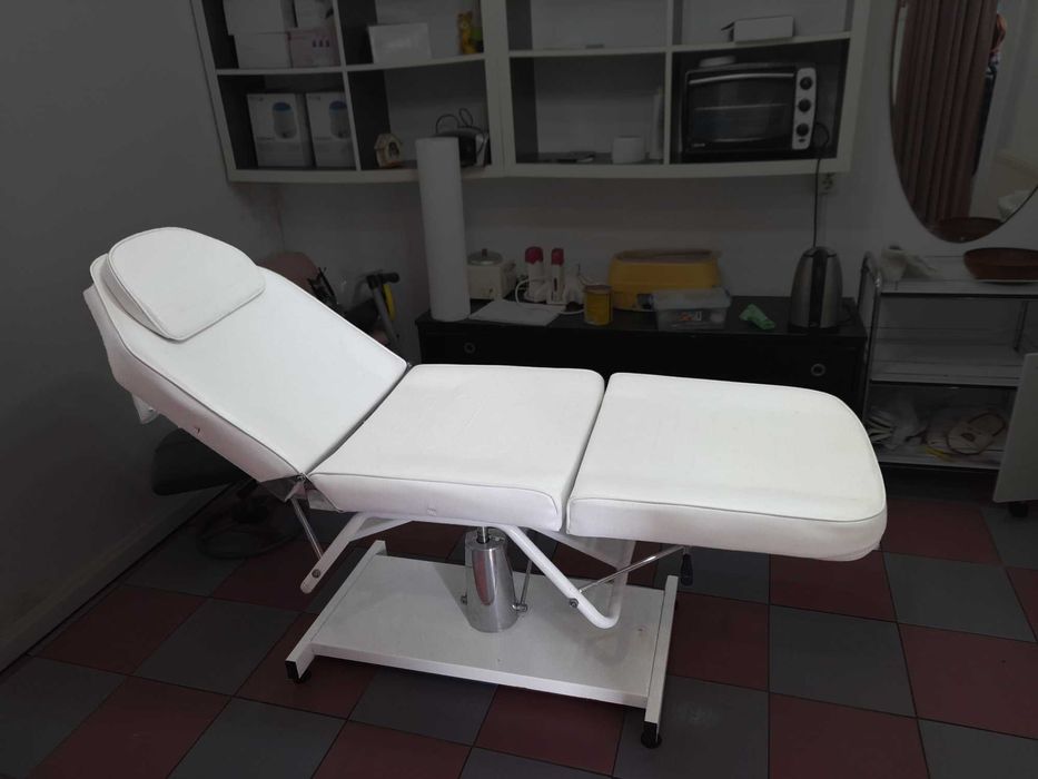 Pat cosmetică hidraulic, rabatabil – stare ca nou!