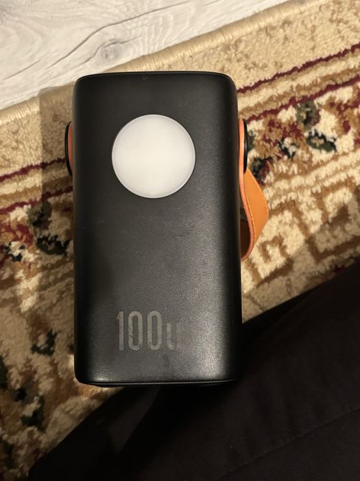 Поуербанк на 100 в