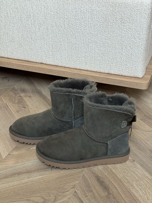 Ugg Mini Bailey Bow апрески от овча кожа