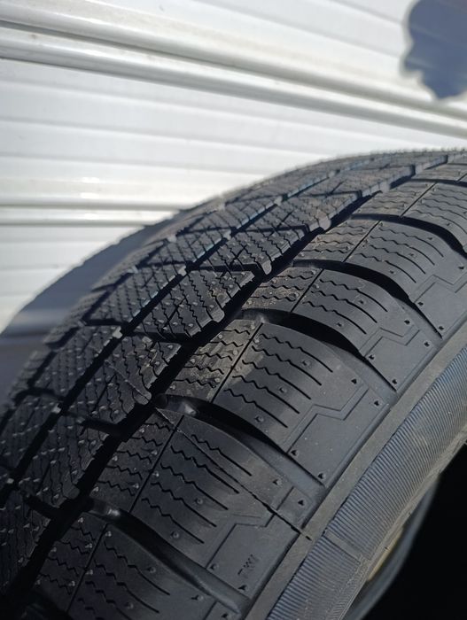 НОВА Зимна гума 1бр 235/65/16 Milestone