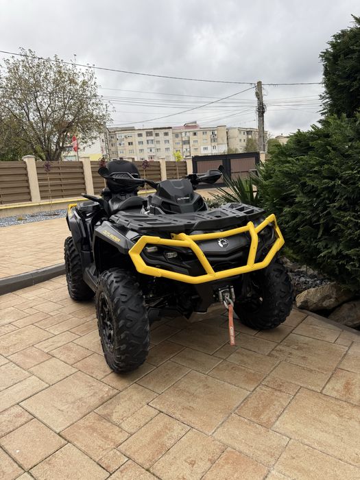 ATV Can-AM Outlender 1000r