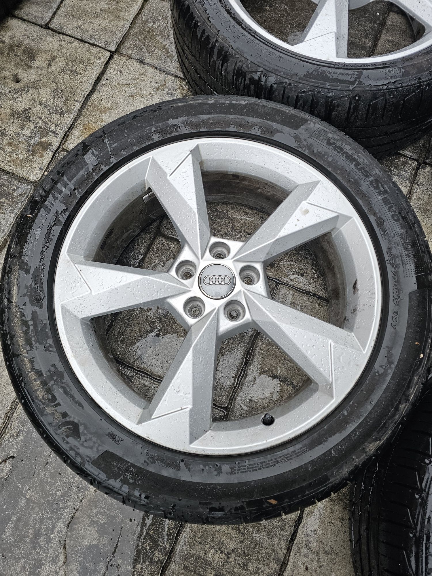 Jante originale Audi Q3 r19 cu cauciucuri de vară