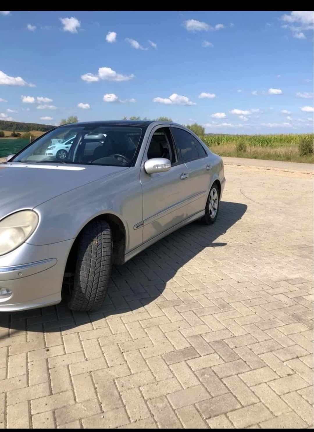 Mercedes Benz e220