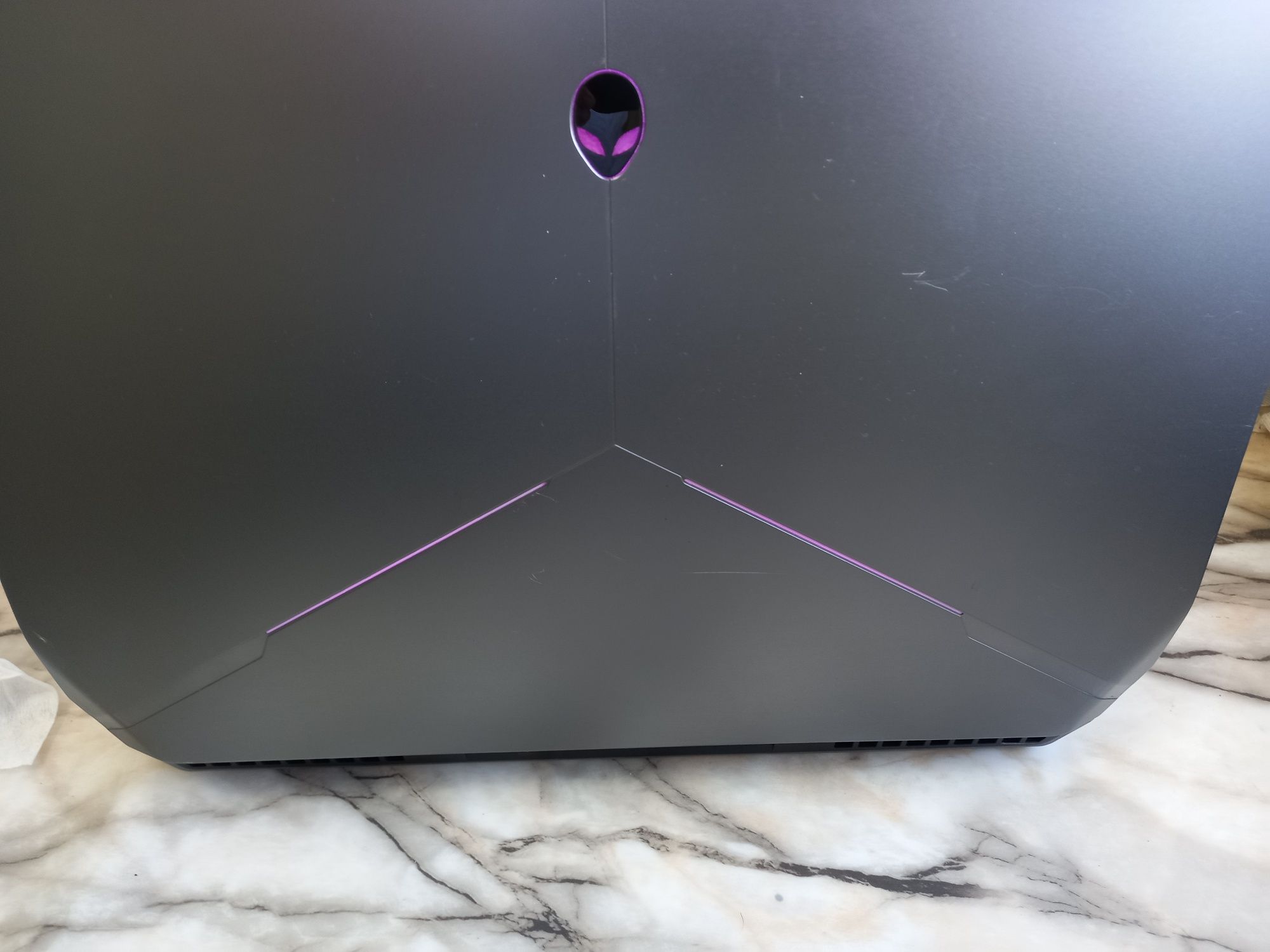 Лаптоп Dell Alienware 15 Intel Core™ i7-4710HQ 15,6 16gb AMD R9 390