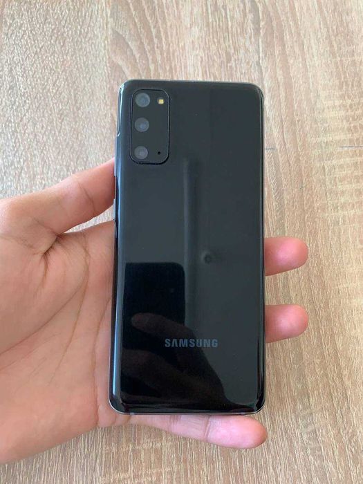 Samsung s20  5G.