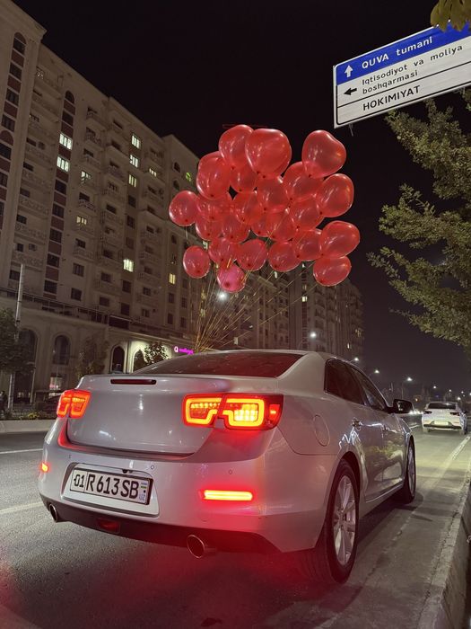 Malibu 1 sotiladi holati ideal 277.000 probeg