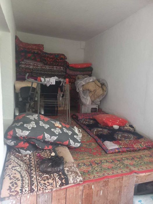 Olmaliq shahri Gorgazda 2 xonali 1 etaj Kvartira sotiladi