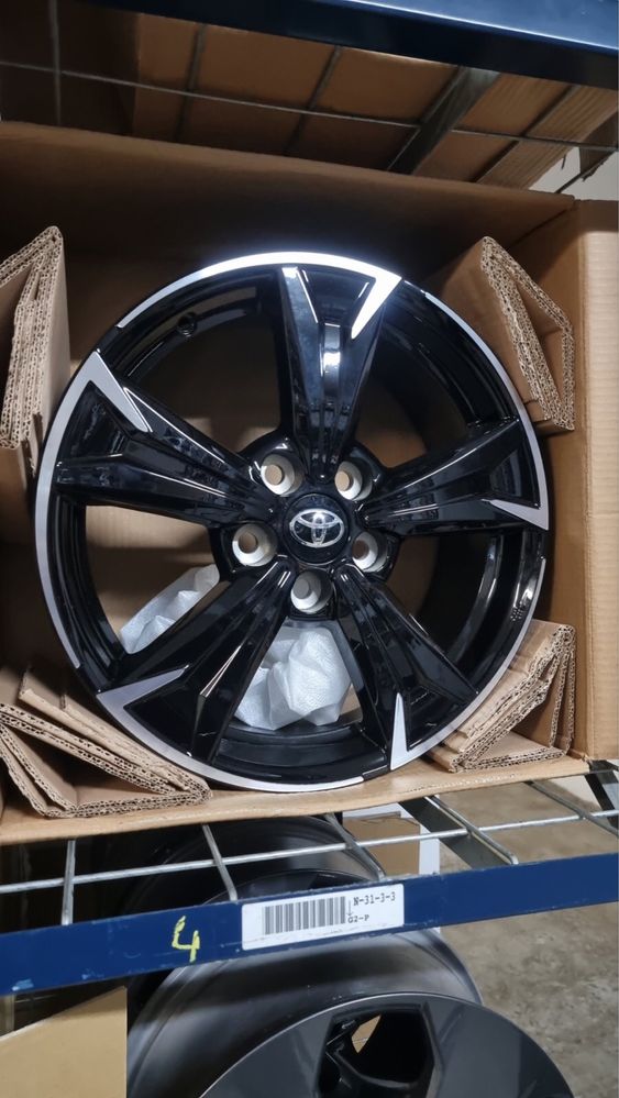 Джанти 17ц 5х114.3 Toyota C-HR Rav 4 Auris Yaris Cross Corolla Cross