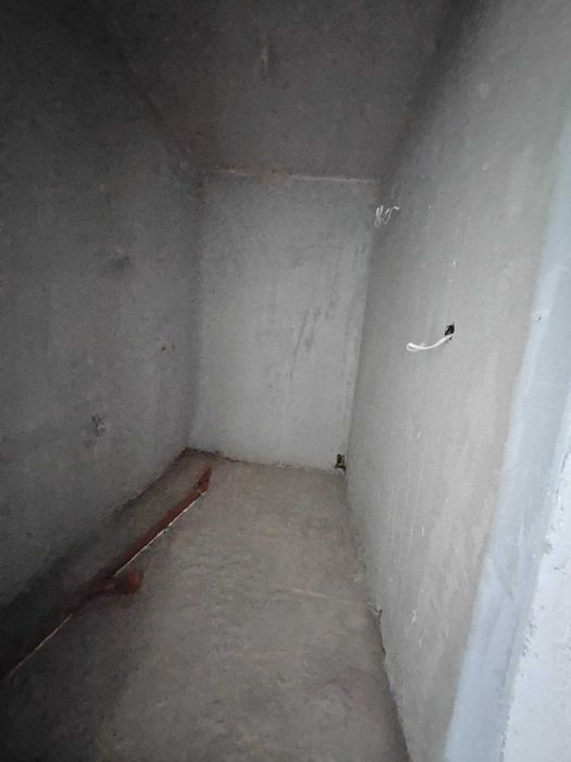 Продава се Двустаен апартамент в Пловдив, Остромила - 82 кв.м за 915 €/кв.м - Снимка #6