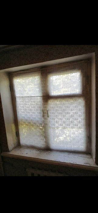 Рамы на окна. Старые деревянные