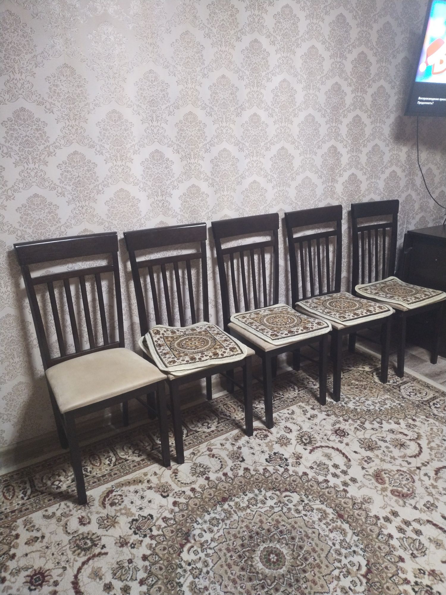 Продам стулья 6тыс