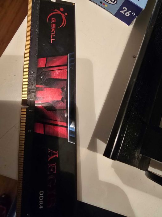 1x16 Gb DDr4 2400