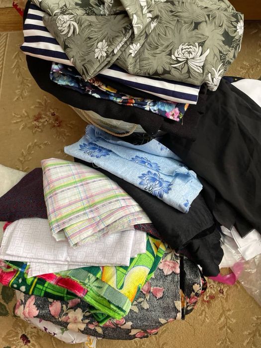 Продам куски тканей разных размеров