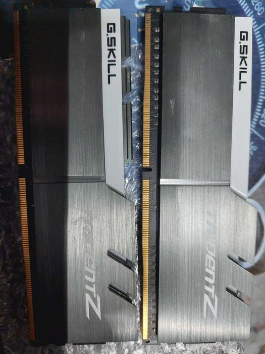 G.Skill Trident Z DIMM Kit 16GB F4-4133C19D-16GTZC