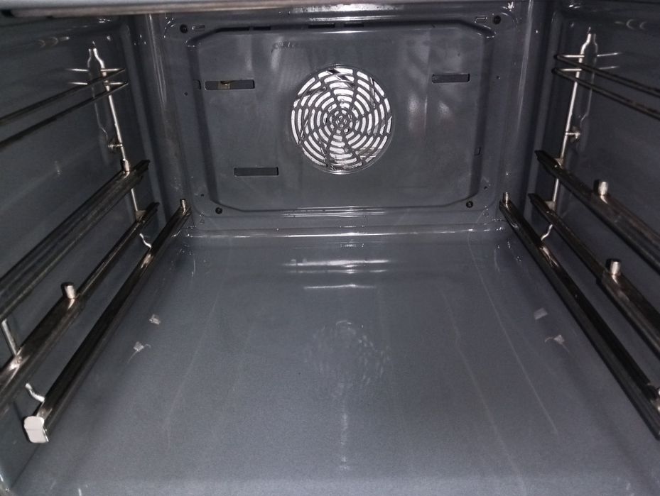 Иноксова фурна за вграждане Neff Made in Germany 2 години гаранция!