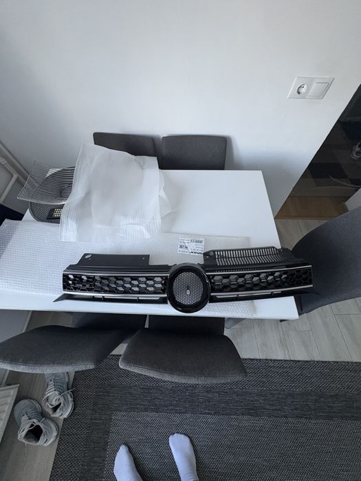 Vand bara fata si grila golf 6