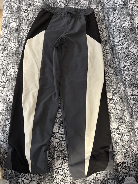 Нов спортен панталон Зара