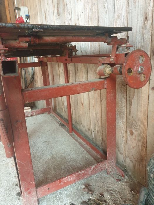 Vând abric pt diverse...