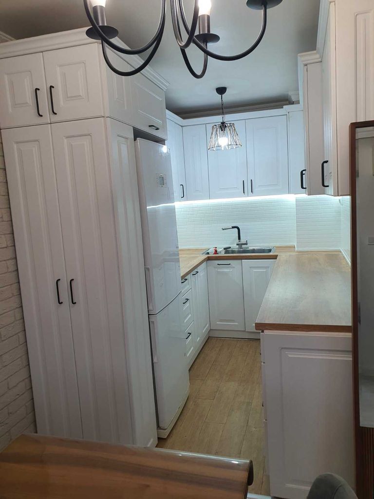 Дава се под наем Тристаен апартамент в Пловдив, Кършияка - 100 кв.м за 600 € - Снимка #9