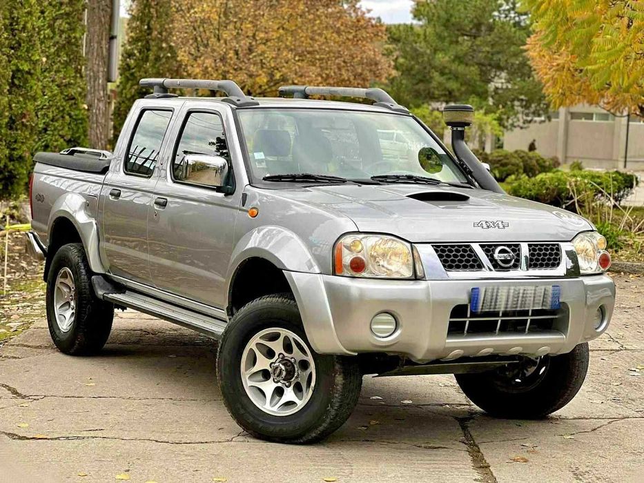 - IMPECABIL Nissan Navara D22 2.5Di-D136cp Import ITALIA