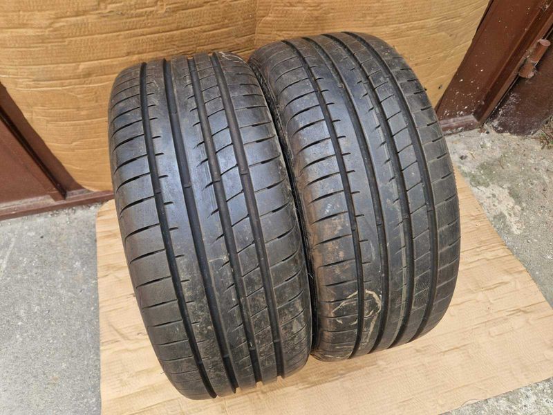 2 Goodyear R18 225/45
летни гуми Runflat 
DOT4218
