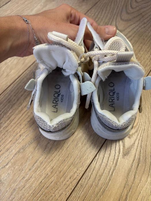 Детские кроссовки