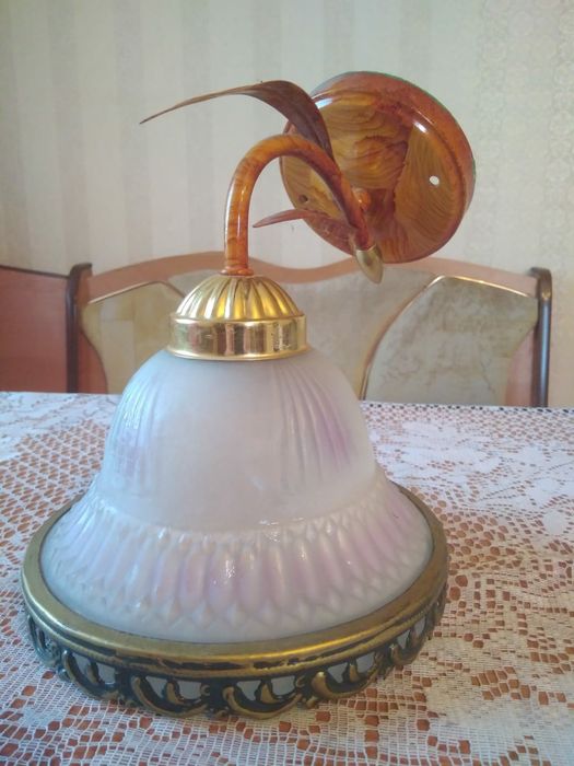 Светильник продам