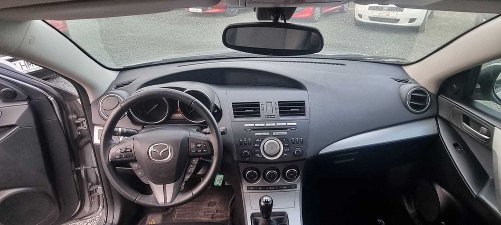 Mazda 3 1.6 Diesel 109 Cp 2009 Rate sau Cash
