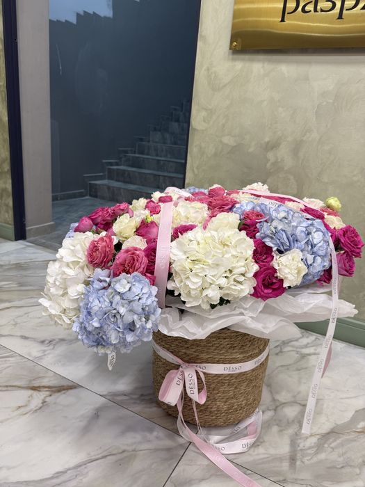 Свежие цветы, огромный букет, сегодняшний