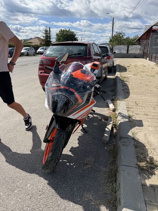 Ktm Rc 125 2023 -11k km